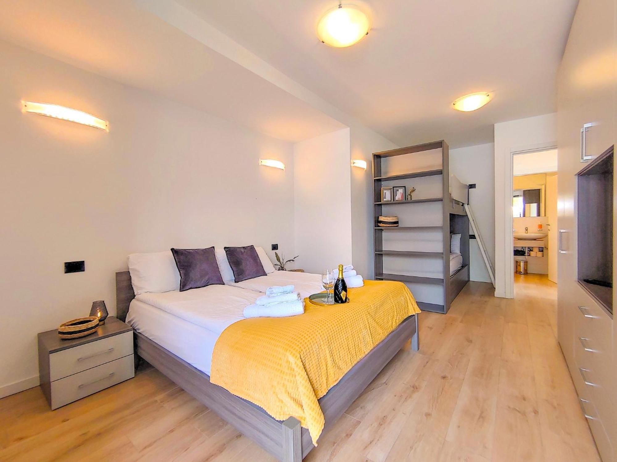 Dascio Emotion Ferienwohnung Mit Terrasse Am See Esterno foto
