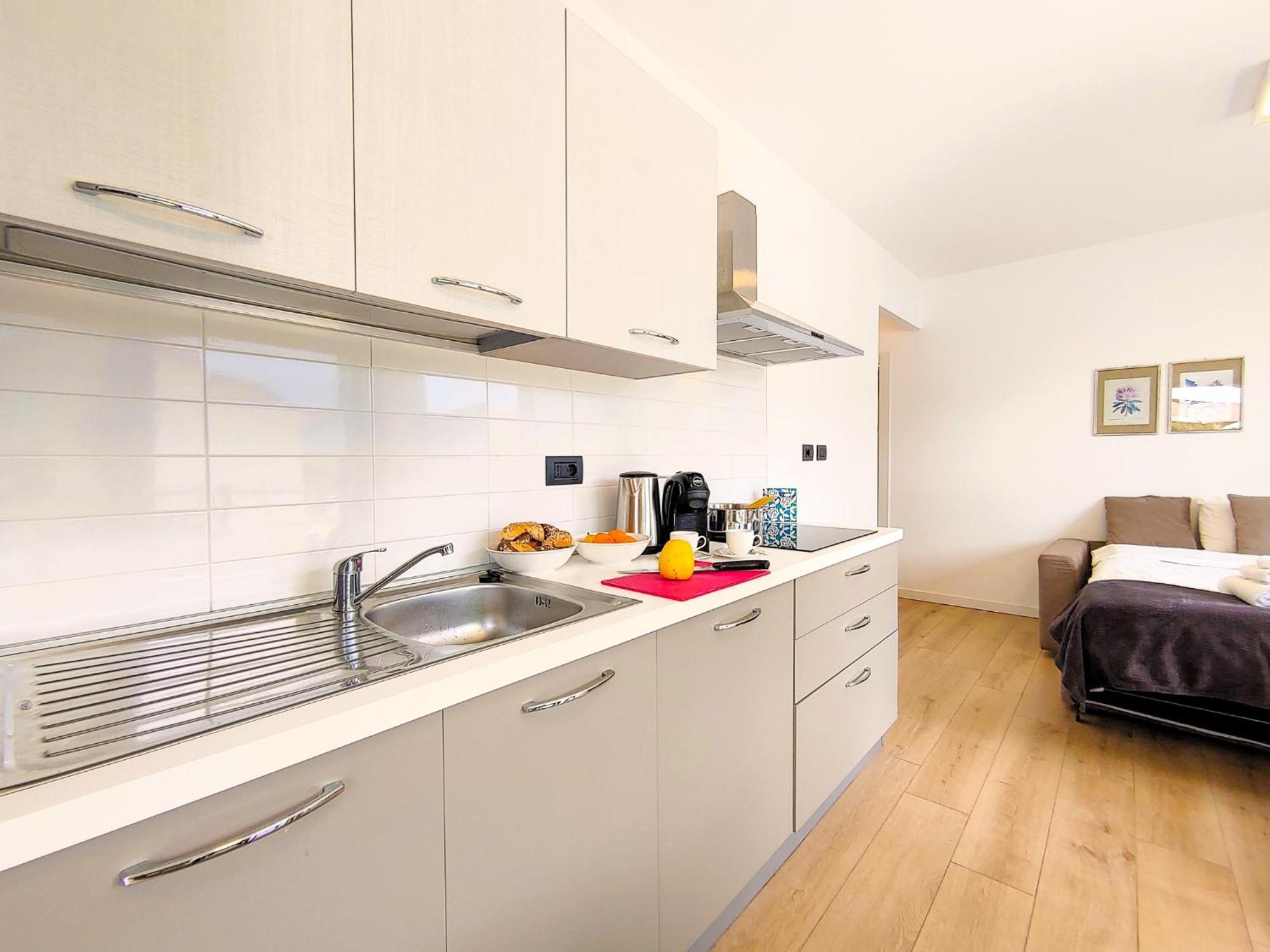 Dascio Emotion Ferienwohnung Mit Terrasse Am See Esterno foto