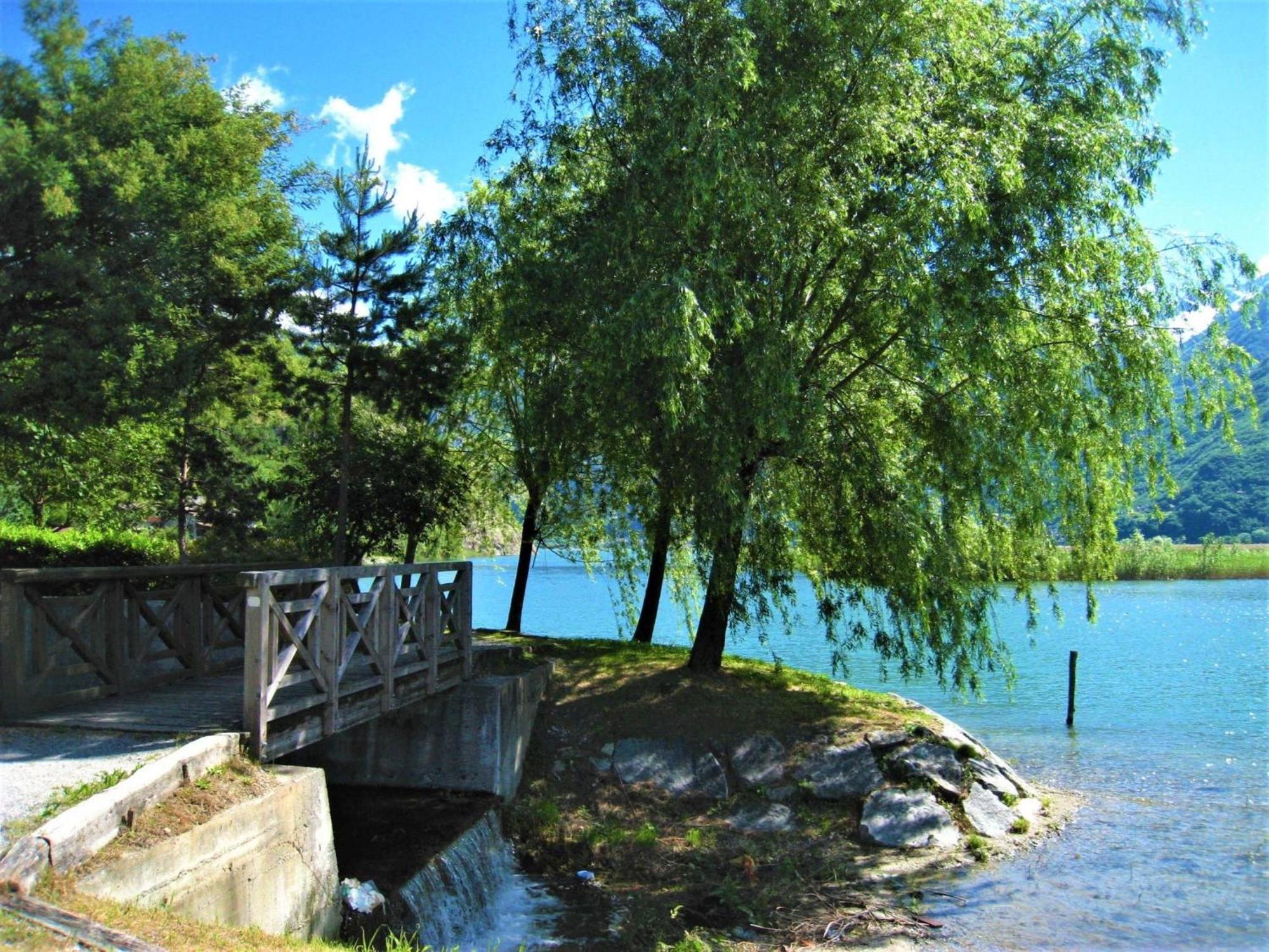 Dascio Emotion Ferienwohnung Mit Terrasse Am See Esterno foto